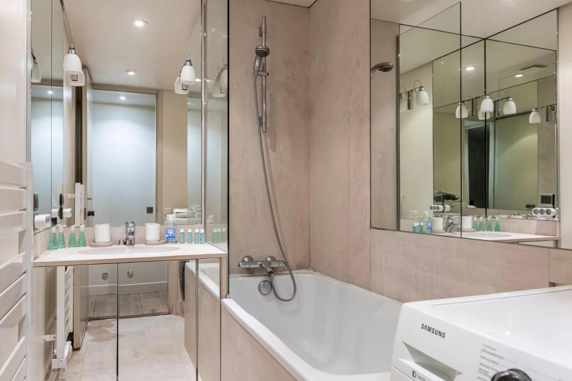 Foch Triomphe Apartment Paris Exterior photo